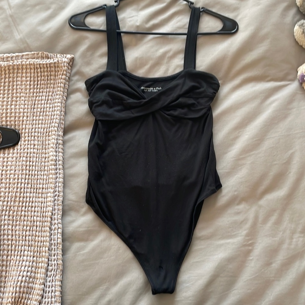 Super soft Abercrombie and fitch boydysuit!